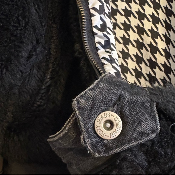 Y2K Foxy Jeans faux fur cropped jacket ( S-XS) - Picture 4 of 4